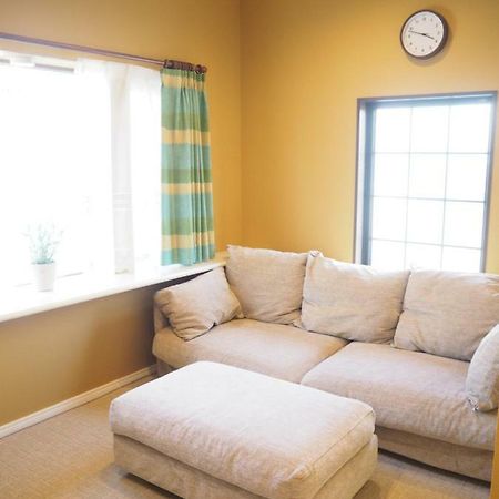 Guest House Bostons Niigata Bagian luar foto