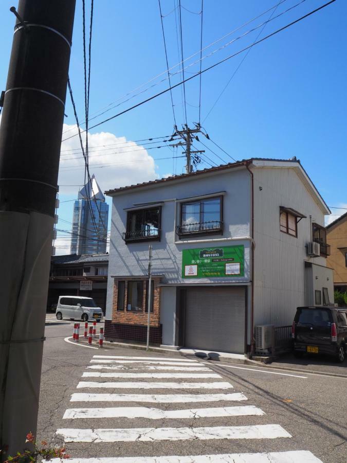 Guest House Bostons Niigata Bagian luar foto