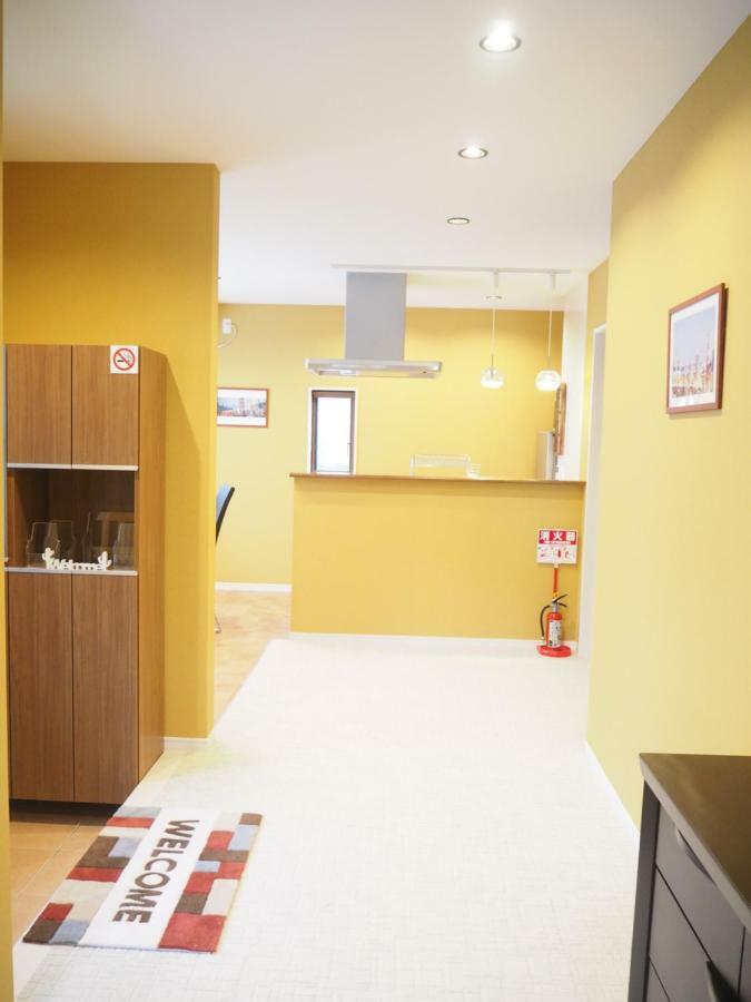 Guest House Bostons Niigata Bagian luar foto