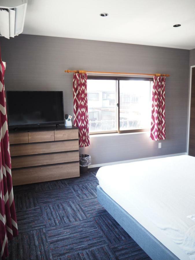 Guest House Bostons Niigata Bagian luar foto
