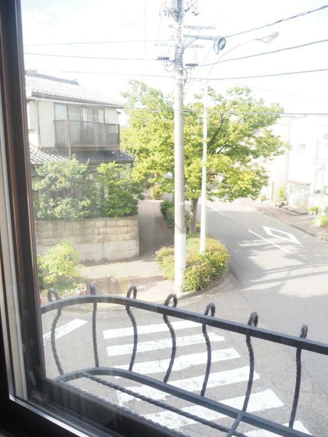 Guest House Bostons Niigata Bagian luar foto