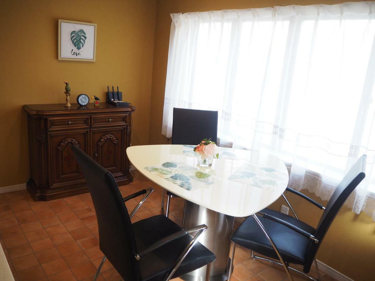 Guest House Bostons Niigata Bagian luar foto