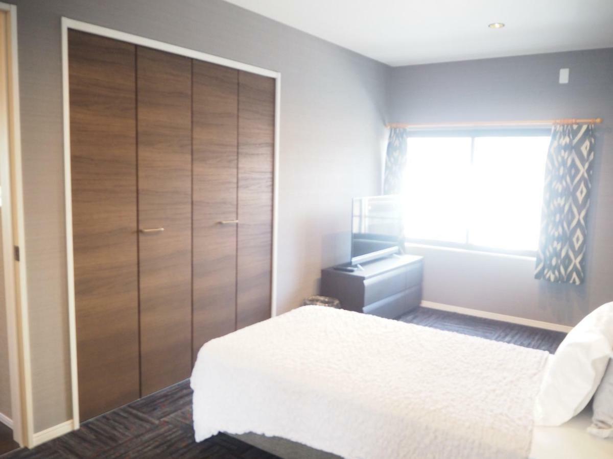 Guest House Bostons Niigata Bagian luar foto